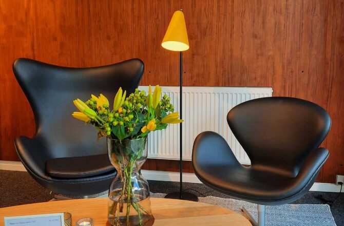 10 klassiske danske gulvlamper – en tidløs skønhed i dit hjem
